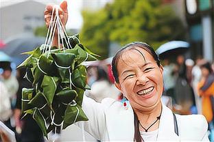 真的美！李月汝：女神节快乐！海边的风吹走了我的记性和表情管理